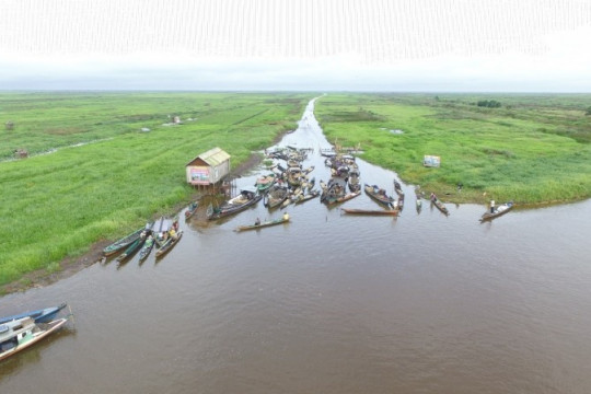 Masyarakat sungai Desa Baruh Jaya, Kalimantan Selatan. © Simpul Jaringan Kalimantan Selatan