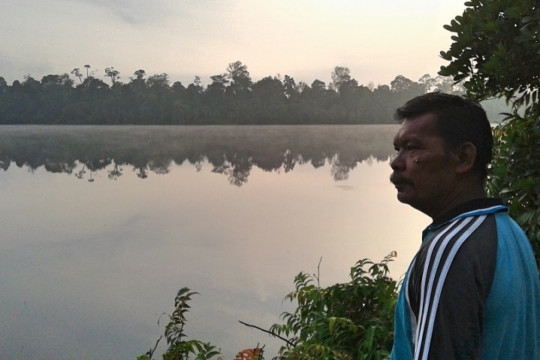 Pak Dahlan, petani sawit dan pemuka masyarakat Desa Dosan © Zamzami